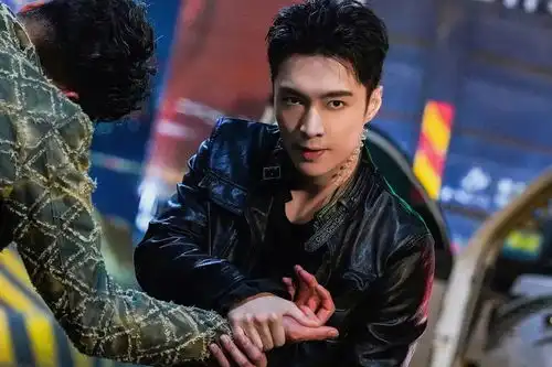 裸贷少女牵出扫黑风暴四大残暴原型,隐喻细思极恐