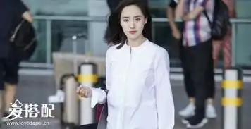 她是夏洛特烦恼的校花,如今穿搭白衬衫也很清纯