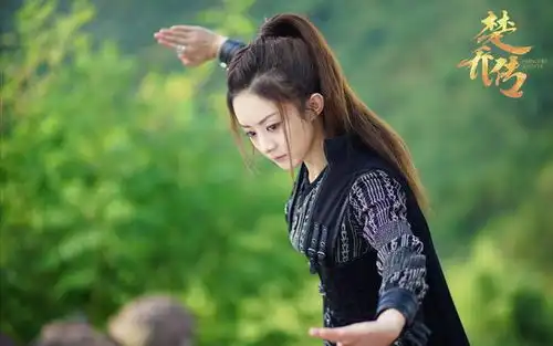 赵丽颖倾城时光引领收视狂潮,刘诗诗追剧宣传打call惹争议
