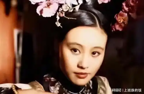 20岁凭末代皇帝一炮而红的邬君梅,后改嫁美国人,现怎么样了
