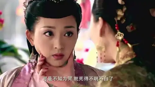 带刀女捕快令妃娘娘召见胜男,警告胜男以后要小心遵守宫中礼仪