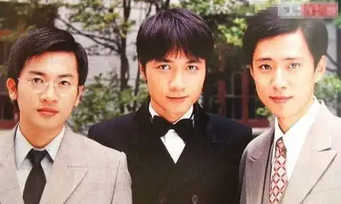 这顶流爱豆到底do崩了什么硅胶感也太重了...
