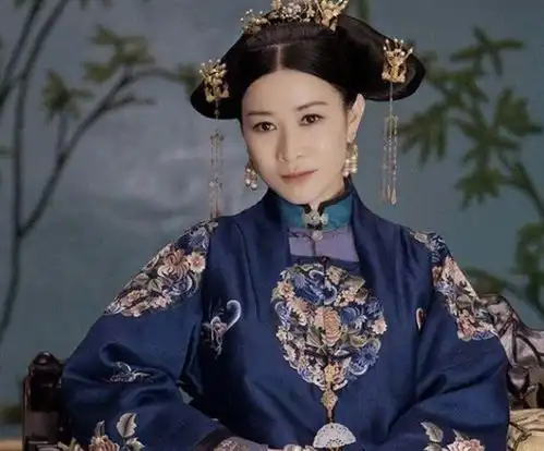 20年前参选港姐,43岁佘诗曼素颜如18岁少女,是吃防腐剂了吗
