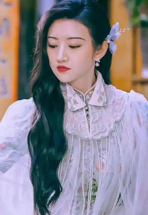 景甜新剧司藤又名奇迹暖暖的衣橱人间富贵花换装,惊艳
