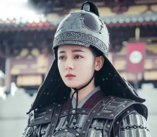 继长歌行后,迪丽热巴新剧再次挑战盔甲造型,评价却大不同