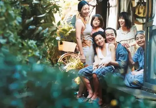 孤独的人,都要吃饱