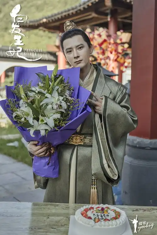 书亚信白发王妃杀青倾情演绎热血九王子