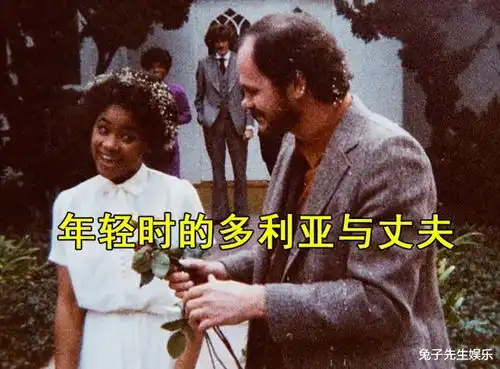 梅根对婆家缺人情味,流产后让母亲来照料,不给查尔斯探望机会