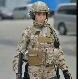 龙套15年我是特种兵走红,岳父李幼斌赞他