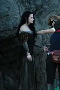 猎毒人剧照白雪公主