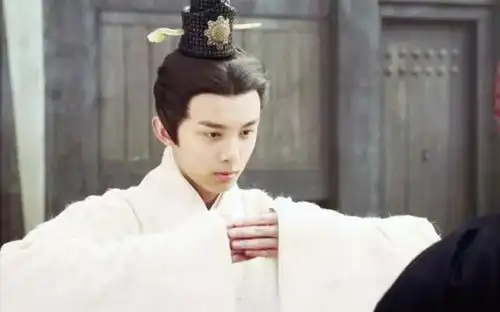 胡亥提防所有的兄弟姐妹,为何却不提防子婴,子婴究竟是谁
