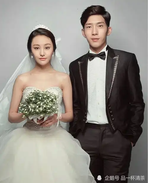 肖战竟做过郑爽的男配考古旧照被疯传,颜值青涩不敢认