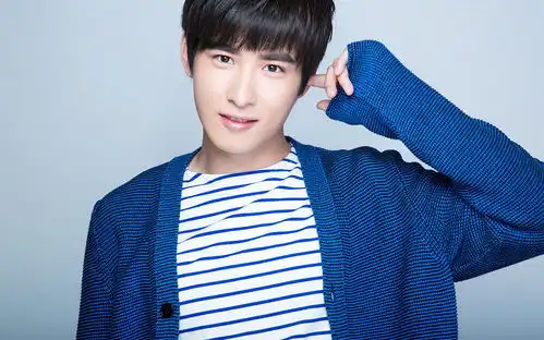 飞影铠甲和严莉莉没有谈恋爱,梦幻联动镜头其实来源于网剧
