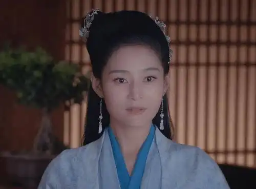 3年前露脸香蜜,如今参演镜双城,换了造型愣是认不出
