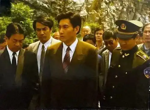 重温经典苍天在上真心诚意为人民创作