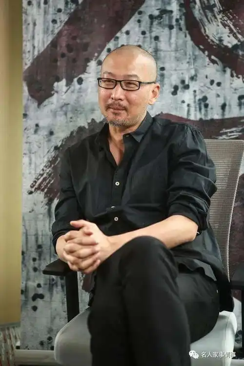 八佰导演管虎再好的婚姻,都有一地鸡毛的时候
