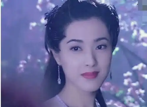 她是陈坤前女友,三任男友都是影帝,如今43岁依然单身一人
