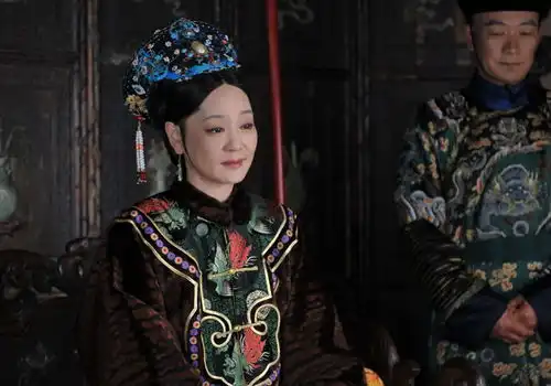 甄嬛传荣宠一生的胧月,纵然有甄嬛敬妃守护,结局也令人心痛
