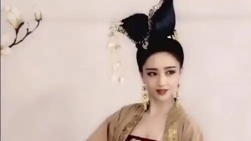 佟丽娅唐代惊鸿鬓造型,把古装美人的气质,驾驭的恰到好处