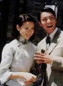 陈坤董洁牵手现身陈坤董洁吻戏喜欢董洁