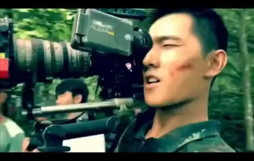 杨洋新剧即将上映,剧照展现特种兵风采,让我们期待他的表现吧

