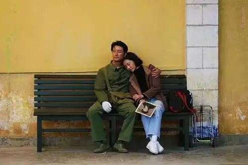 芳华一个社会的堕落,就是从表扬善良开始的