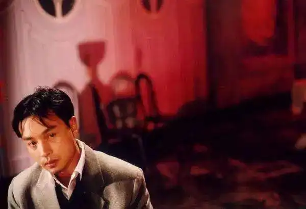 花样年华春光乍泄这个外国人拍下了香港电影的黄金时代
