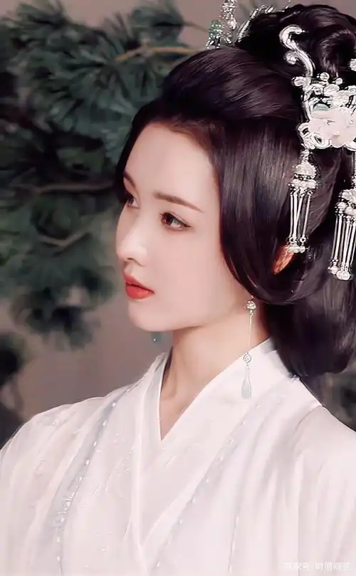 白鹿长月烬明又跳楼剧情高虐,陈都灵黑化戏份出彩盼还原