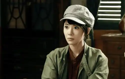 难怪看爱情公寓的诺澜眼熟,原来小时候的qq头像是她,从小美到大
