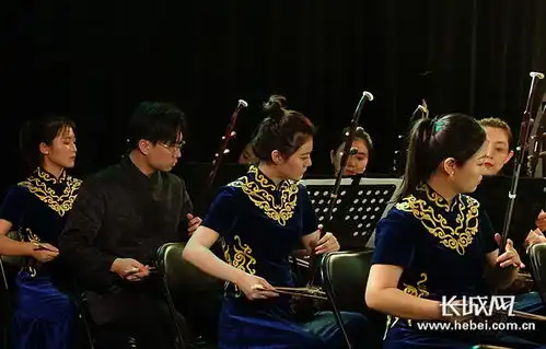 燃爆了民族音乐会闪闪的红星在石家庄首演
