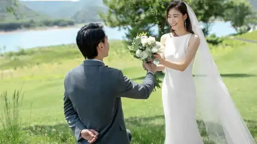 罗门早春婚纱主题丨第一眼就怦然心动