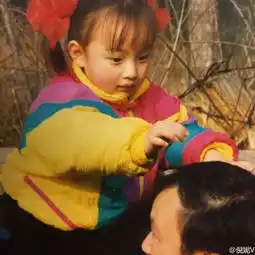 父亲微博晒杨幂旧照赵丽颖郑爽童年照曝光