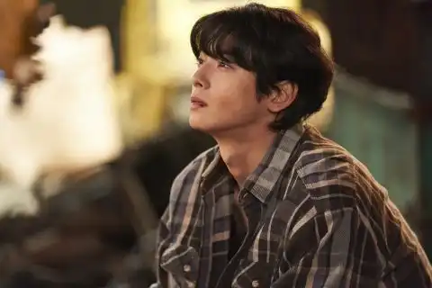 观众呐喊拜托增加车银优戏份美好世界中车银优身分神秘但连戏份也超少
