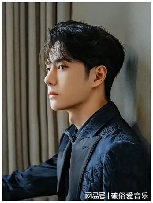 7位公认的木头男星,成毅排4王一博2任嘉伦6