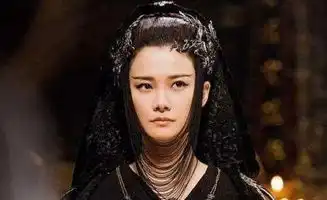 不化眼线的鹿晗,留胡子的千玺,你没见过的明星另一面
