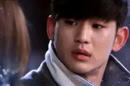 金秀贤李敏镐全民拜男神长腿帅气大比拼
