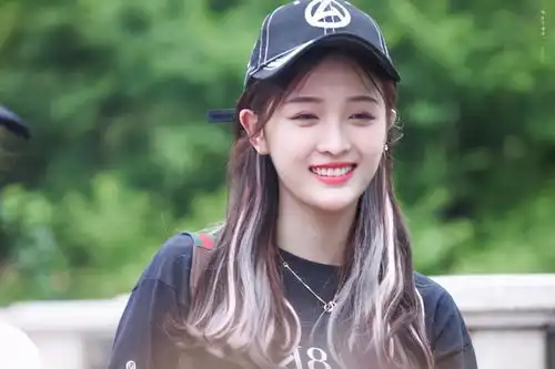 福布斯中国30岁以下精英榜,丁禹兮刘雨昕入围,张大大争议大