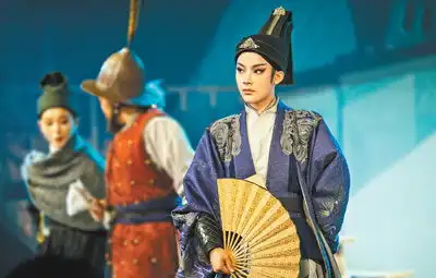 小百花,让年轻人爱上越剧