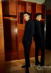 金瀚这样会戴表的霸道总裁,简直就是这部剧的精髓
