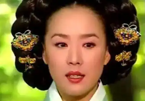 朝鲜妖女郑兰贞艺伎出身,在后宫与多人逾越
