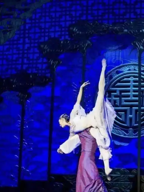 听说下周天花板级舞者要来上保了
