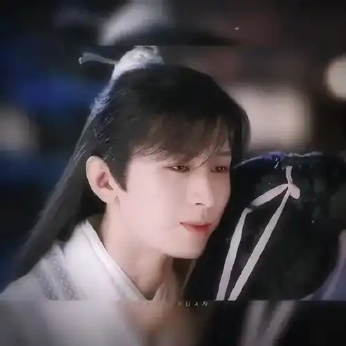 看了这4位明星换脸史,不得不信,红气养人才是最邪整容术