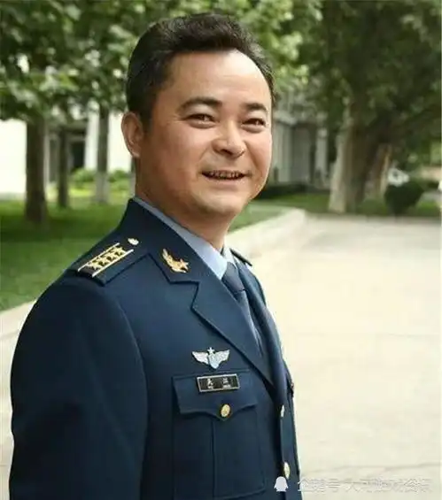 昔日闪闪的红星的童星潘冬子,今58岁满头白发,享正师级待遇
