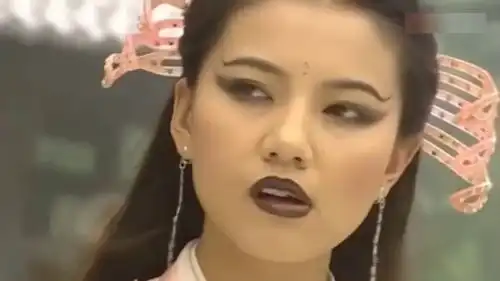 倚天屠龙记女神高圆圆在剧中这个造型太辣眼了,至今无人能超越