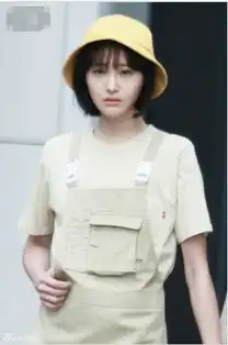 为何杨紫这么帮衬郑爽她也有小号放飞自我的日子
