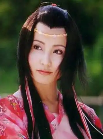 一个整容成功的女明星,不结婚也不生孩子,今50岁嫩得像30岁