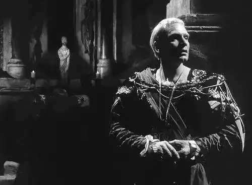 太阳进巨蟹座丨夏至来临,适合跟这个星座学习敏感的力量
