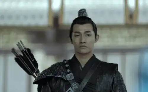 他是张天爱前男友,还追过tfboys,如今出演庆余年走红
