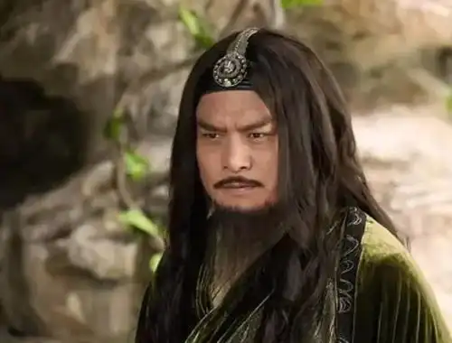 射雕英雄传里,蛤蟆功来源神秘,欧阳锋堪称绝顶高手
