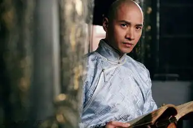 组图何晟铭功夫乾隆剧照多套华服打造萌帝
